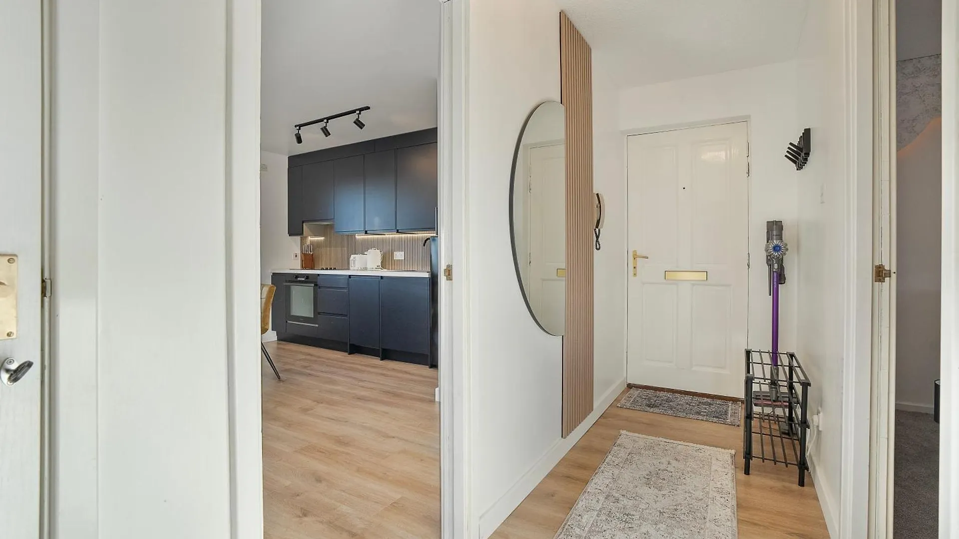 The Tarantino - Grampian Lettings Lägenhet Aberdeen